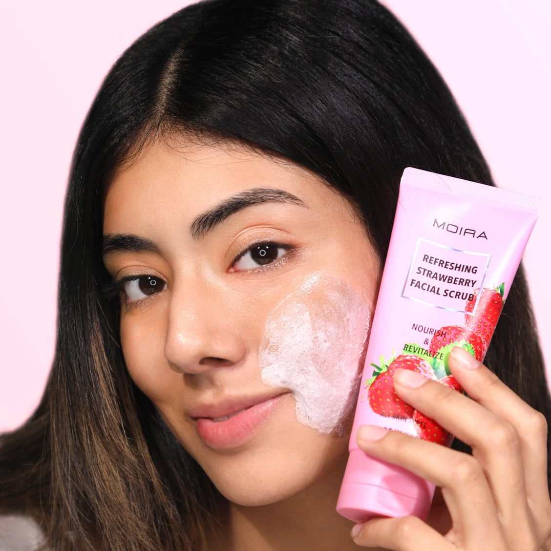 Moira Refreshing Strawberry Facial Scrub